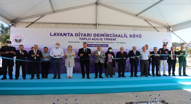 Kırklareli’nde inşa edilen cami ve yenilenen köy meydanı törenle açıldı