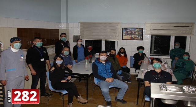 Tekirdağ'da sağlık çalışanlarına esnaftan yemek ikramı