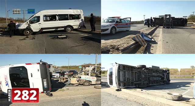Tekirdağ'da servis minibüsüyle kamyonun çarpıştığı kazada 5 kişi yaralandı