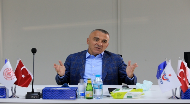 Kırklareli Valisi Bilgin Kovid19’la mücadelede aşının önemini vurguladı: