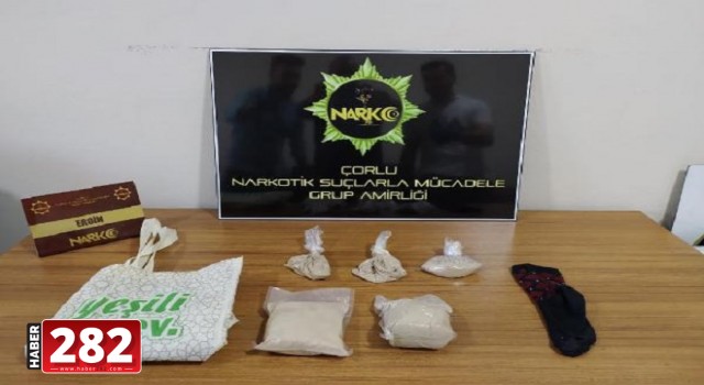 Kanepe içine gizlenen uyuşturucu bulundu