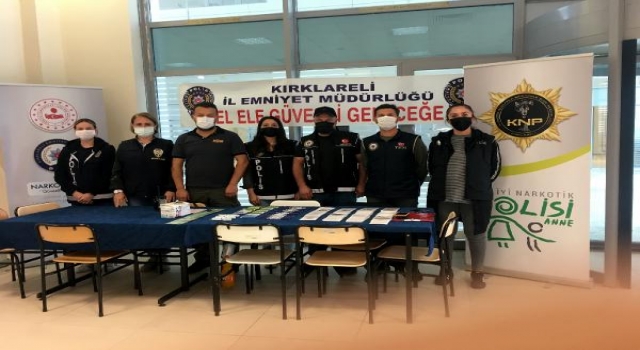 Kırklareli’ polisinden üniversite öğrencilerine, bilgilendirme standı